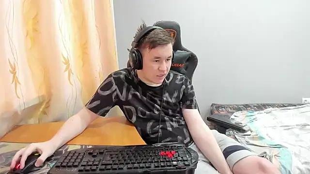 iliaskrislove online show from 04/29/26, 03:38