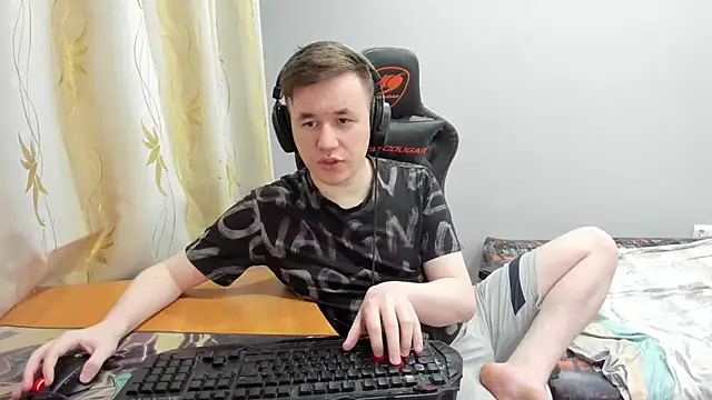 iliaskrislove online show from 04/29/26, 06:03