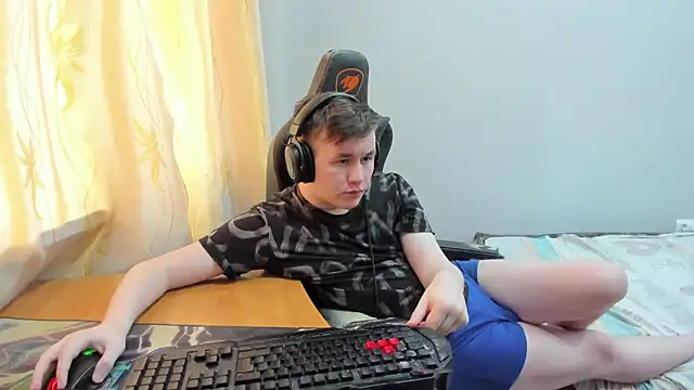 iliaskrislove online show from 04/30/26, 06:09