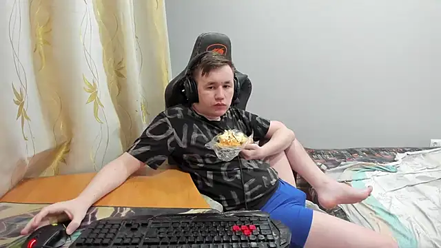 iliaskrislove online show from 04/30/26, 09:19
