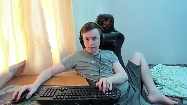Snapshot of iliaskrislove chatting on 06/02/26, 06:37 iliaskrislove online show from 06/02/26, 06:37