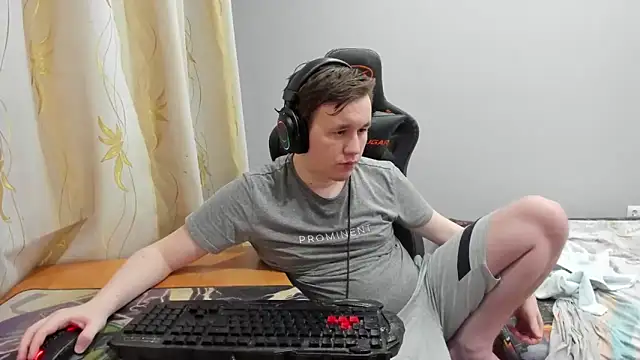 Snapshot of iliaskrislove chatting on 06/18/26, 11:09 iliaskrislove online show from 06/18/26, 11:09
