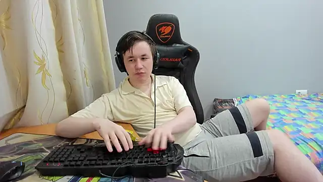 Snapshot of iliaskrislove chatting on 07/16/26, 10:49 iliaskrislove online show from 07/16/26, 10:49