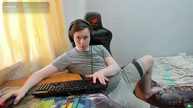 Snapshot of iliaskrislove chatting on 07/31/26, 04:45 iliaskrislove online show from 07/31/26, 04:45