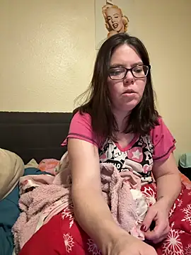 FreakNastyLacie online show from 12/19/25, 04:19