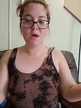 Snapshot of FreakNastyLacie chatting on 07/18/26, 01:37 FreakNastyLacie online show from 07/18/26, 01:37