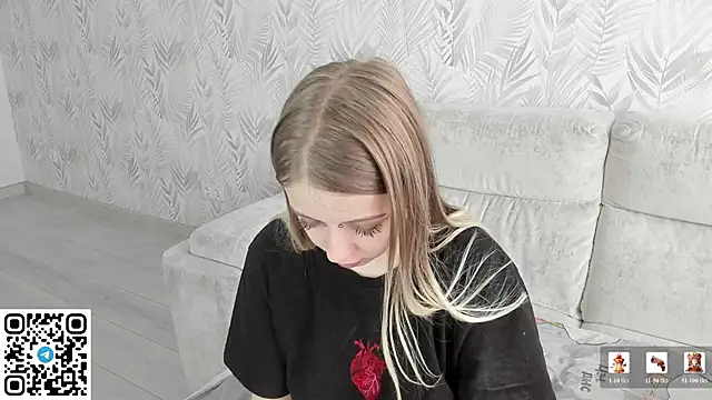 Alice Halle online show from 05/29/26, 06:55