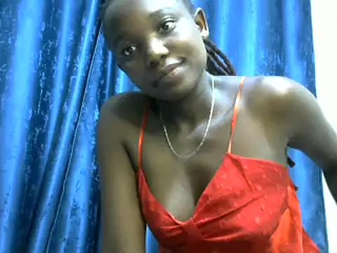Snapshot of Latiffagodess chatting on 02/02/25, 12:40 Latiffagodess online show from 02/02/25, 12:40