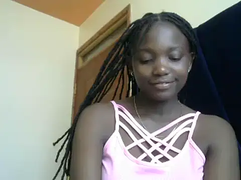 Snapshot of Latiffagodess chatting on 02/21/25, 08:51 Latiffagodess online show from 02/21/25, 08:51