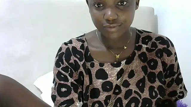 Snapshot of Latiffagodess chatting on 09/24/25, 08:12 Latiffagodess online show from 09/24/25, 08:12