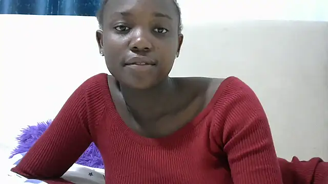 Snapshot of Latiffagodess chatting on 10/11/25, 05:50 Latiffagodess online show from 10/11/25, 05:50