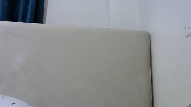 Snapshot of Latiffagodess chatting on 10/23/25, 03:17 Latiffagodess online show from 10/23/25, 03:17