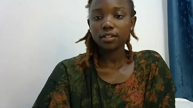 Snapshot of Latiffagodess chatting on 02/15/26, 11:19 Latiffagodess online show from 02/15/26, 11:19