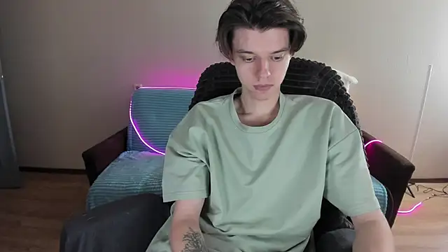 Liam sexy1 online show from 12/25/24, 12:37