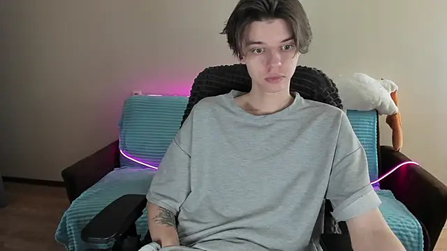 Liam sexy1 online show from 01/20/25, 01:00