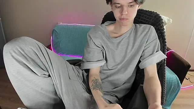 Liam sexy1 online show from 02/01/25, 04:11