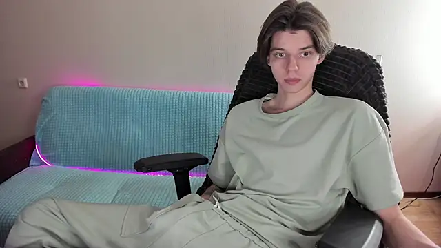 Liam sexy1 online show from 02/13/25, 02:20