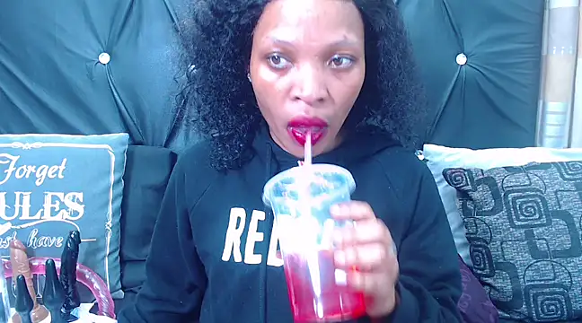 spicydiver38 online show from 03/19/25, 06:01