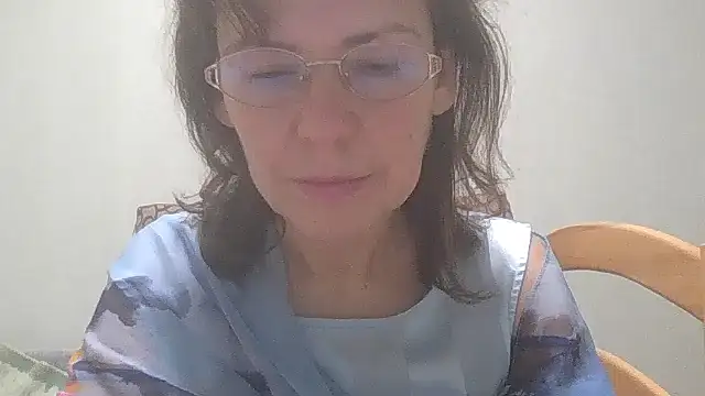 HollyJewel online show from 12/10/24, 07:43