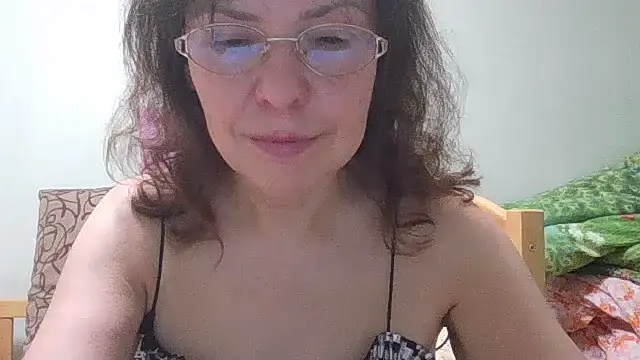 HollyJewel online show from 06/28/26, 07:20