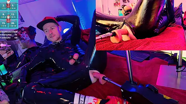 Snapshot of Fuc71 chatting on 12/23/24, 10:55 Fuc71 online show from 12/23/24, 10:55