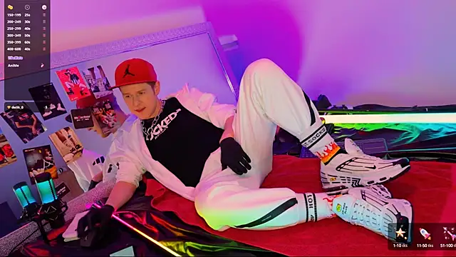 Snapshot of Fuc71 chatting on 01/18/25, 05:04 Fuc71 online show from 01/18/25, 05:04