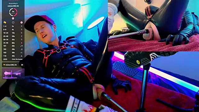 Snapshot of Fuc71 chatting on 03/21/25, 06:40 Fuc71 online show from 03/21/25, 06:40