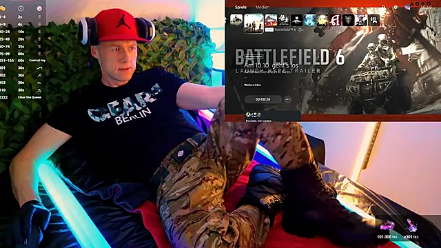 Snapshot of Fuc71 chatting on 10/10/25, 03:00 Fuc71 online show from 10/10/25, 03:00