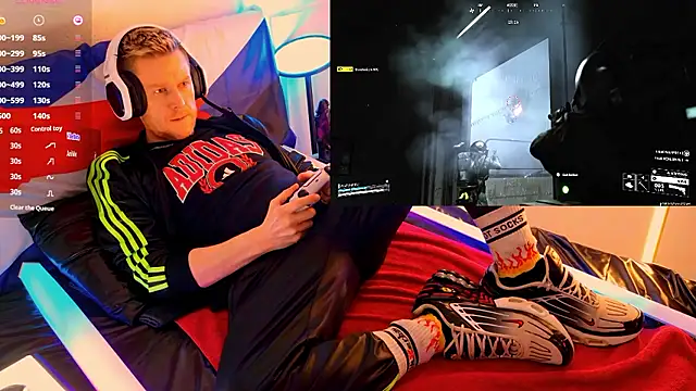 Snapshot of Fuc71 chatting on 01/12/26, 04:56 Fuc71 online show from 01/12/26, 04:56