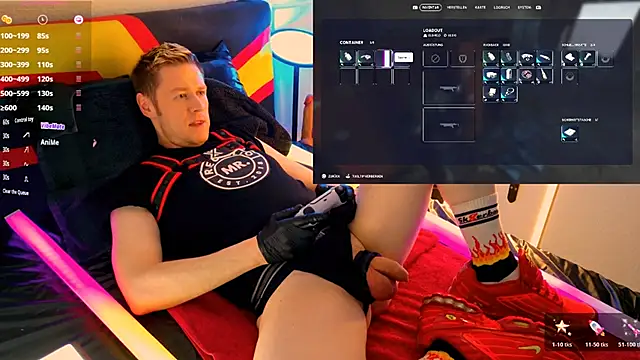 Snapshot of Fuc71 chatting on 02/12/26, 04:13 Fuc71 online show from 02/12/26, 04:13