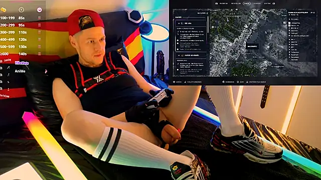 Snapshot of Fuc71 chatting on 02/15/26, 04:03 Fuc71 online show from 02/15/26, 04:03