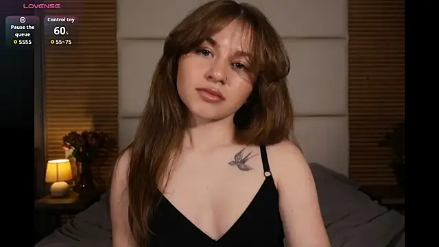 Snapshot of AliceBellamy chatting on 04/29/26, 08:59 AliceBellamy online show from 04/29/26, 08:59