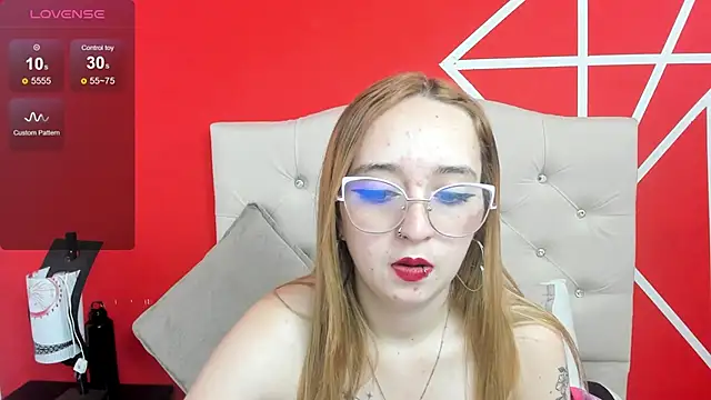 Liaroberts1 online show from 12/30/24, 06:16