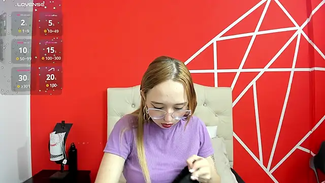 Liaroberts1 online show from 01/08/25, 12:05