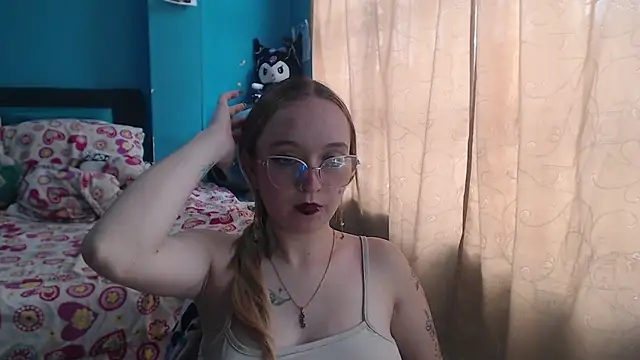 Liaroberts1 online show from 02/24/25, 03:09