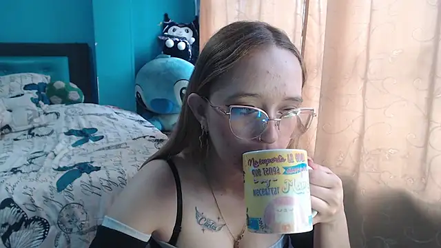 Liaroberts1 online show from 03/12/25, 12:04