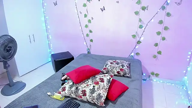 ambersmitx online show from 02/15/25, 02:55