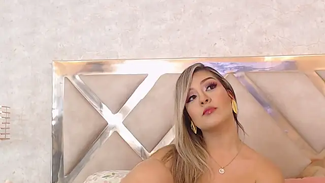 JoannaStanford online show from 01/07/25, 02:20