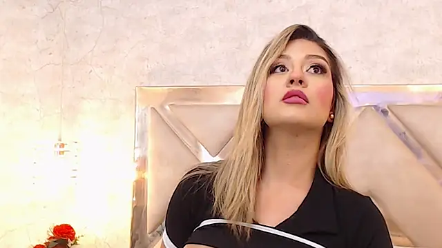 JoannaStanford online show from 02/03/25, 02:25