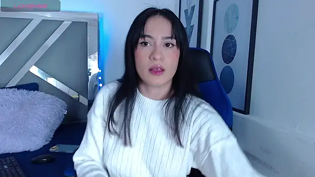 Snapshot of ZaraDames_ chatting on 02/18/25, 05:53 ZaraDames online show from 02/18/25, 05:53