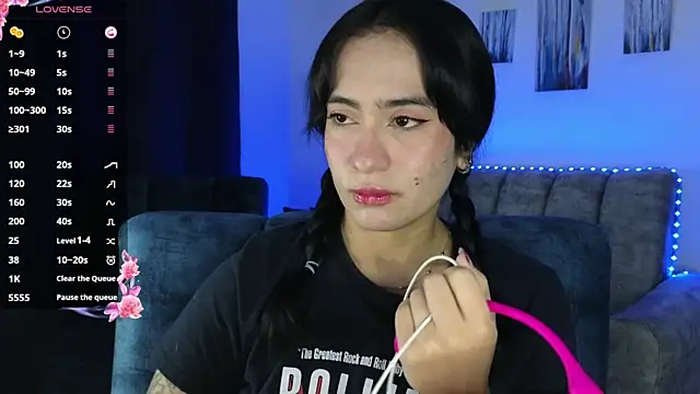 ZaraDames  online show from 10/23/25, 04:01