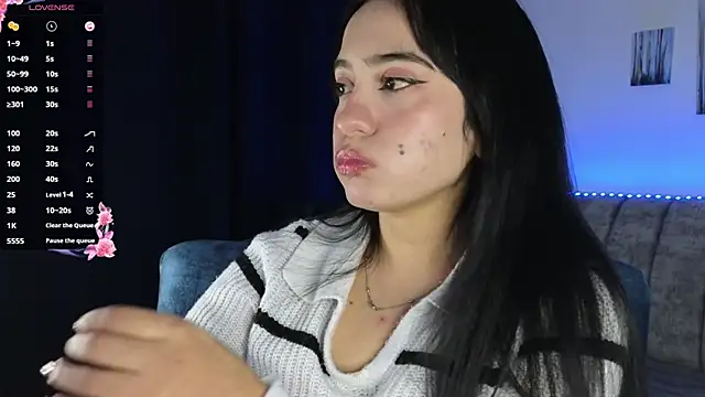 ZaraDames  online show from 10/31/25, 02:56