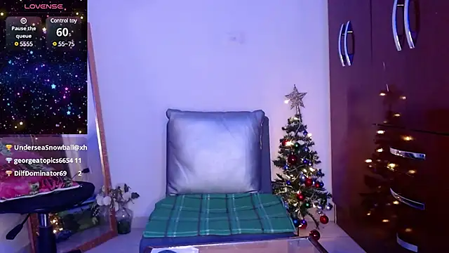 Snapshot of golden_punisher chatting on 12/12/24, 08:47 golden punisher online show from 12/12/24, 08:47