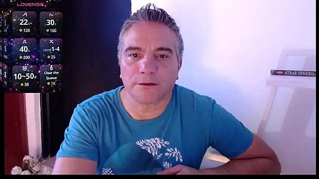 Snapshot of golden_punisher chatting on 02/02/25, 05:10 golden punisher online show from 02/02/25, 05:10