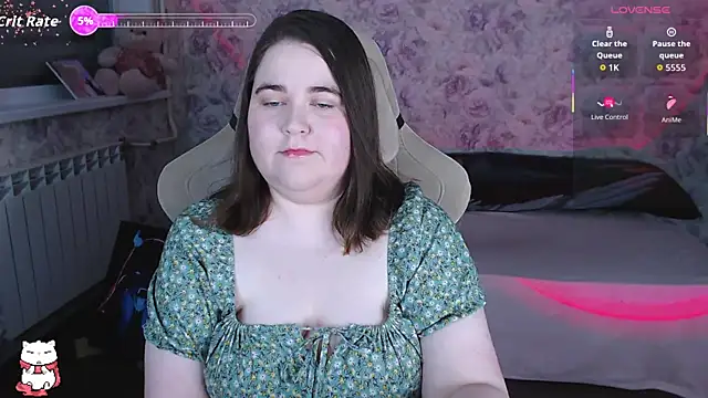 Estelle Hicks online show from 05/11/26, 07:00