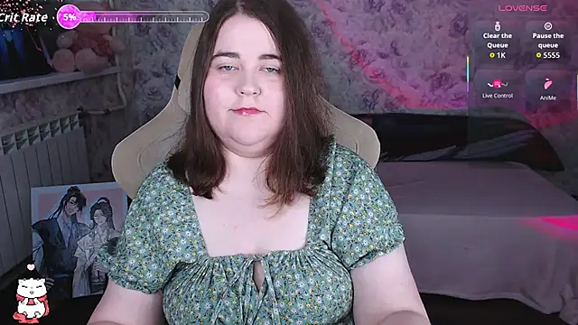 Snapshot of Estelle_Hicks chatting on 06/06/26, 06:56 Estelle Hicks online show from 06/06/26, 06:56