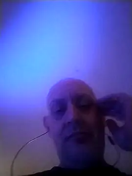 Snapshot of pusssy69licker chatting on 11/15/25, 04:14 pusssy69licker online show from 11/15/25, 04:14