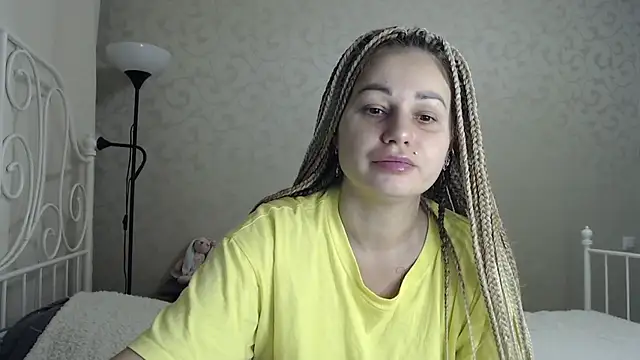 ShyEvaa online show from 10/31/25, 02:29