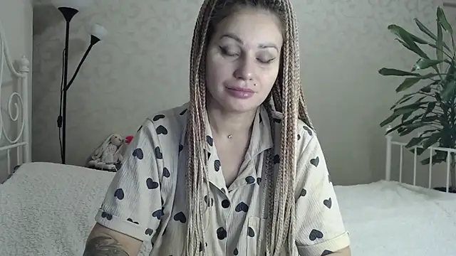 ShyEvaa online show from 11/02/25, 03:36