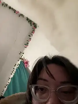 indiegirl666 online show from 03/27/26, 03:45